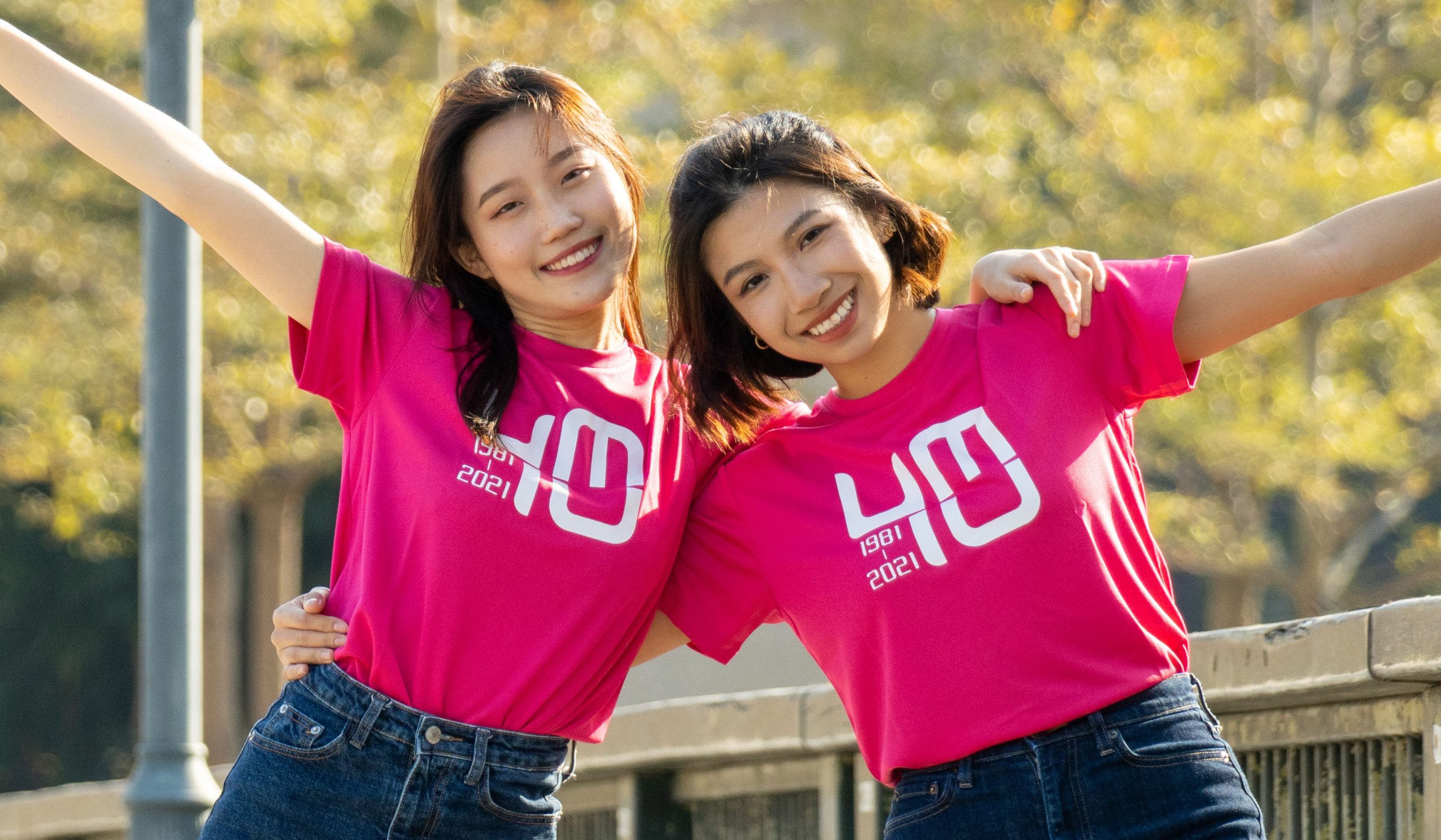 澳門大學40週年校慶紀念T-恤