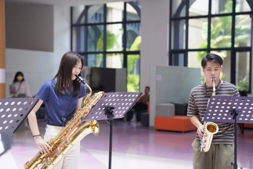 20210429_Campus Activity: 2020/21 UM Campus Cultural & Arts Flash Mob "Music on Campus, Dance by the Youth" UM Symphonic Band on 13 May 2021_SAO-SRS_01